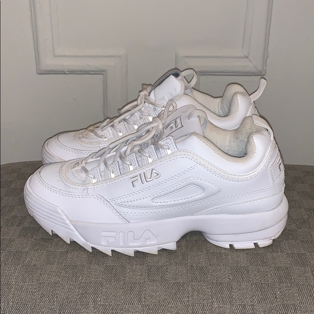 White Fila Sneakers (Disrupter II)